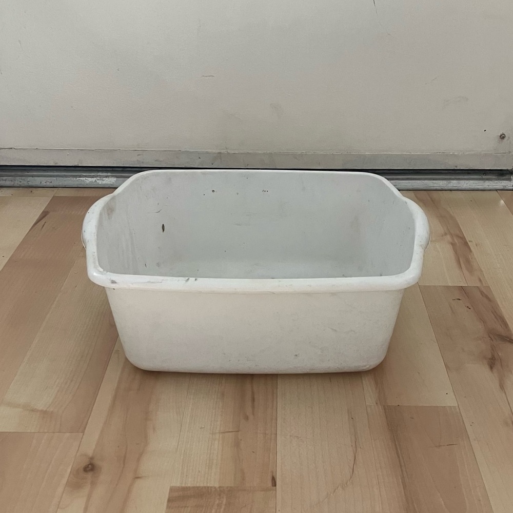 White Sterilite Plastic Tub Bin Container